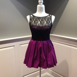 Aidan by Aidan Mattox Dress sz 2